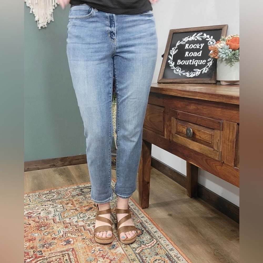 Judy Blue Medium Wash High Waist Boyfriend Fit Jeans Size 5/27